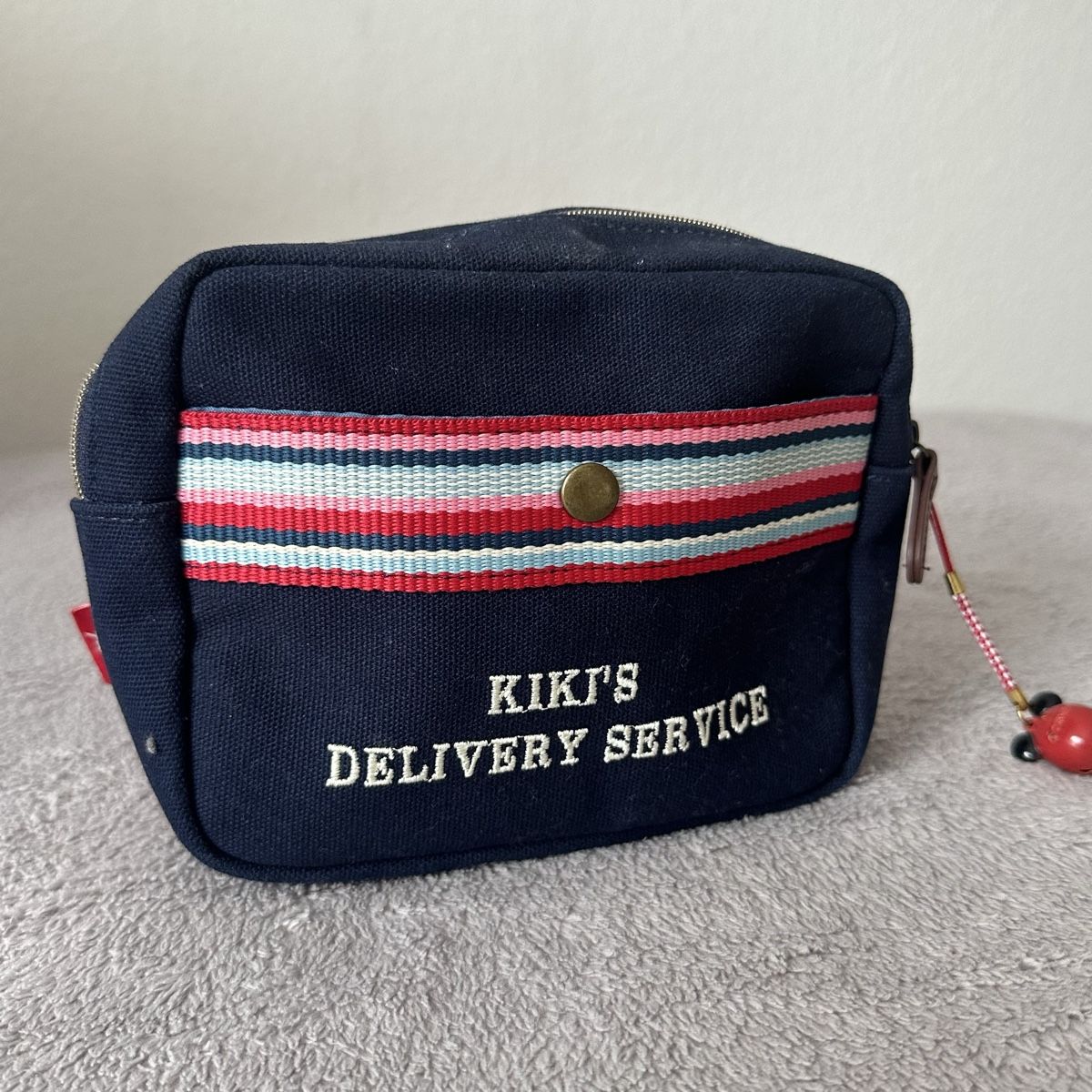 Plumiers: PETITE TROUSSE KIKI STUDIO GHIBLI – D'occasion à Givisiez par dor_xb9k 1