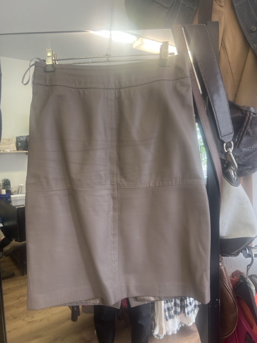Madeleine Gonne: Echte Lederrock von Madeleine, Grösse 36 – Usato da Olten venduto da AtelierSecondhand23