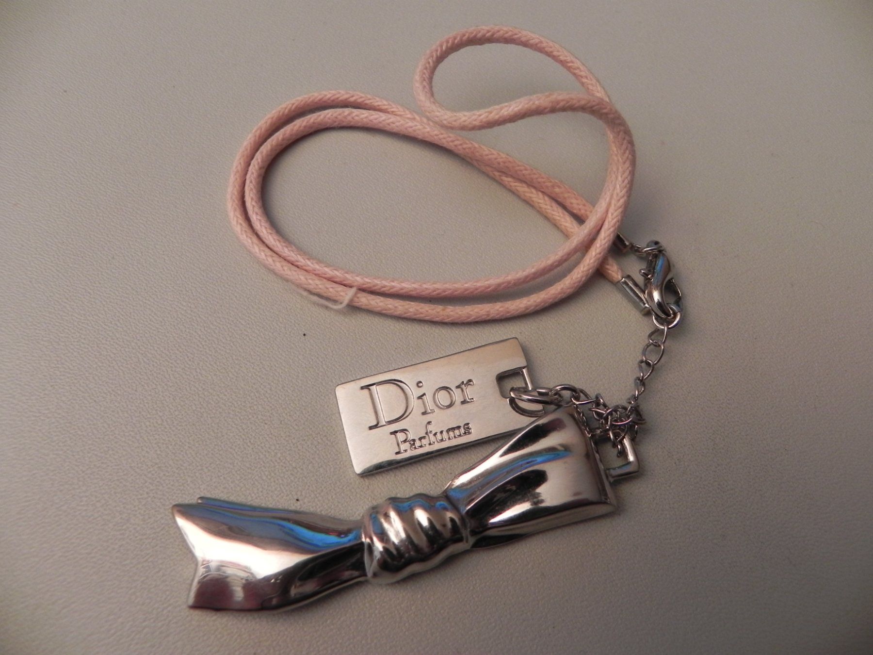 Profumi & Eau de Toilette: Christian Dior Logo "Dior Parfums" vintage – Usato da Minusio venduto da Lory64