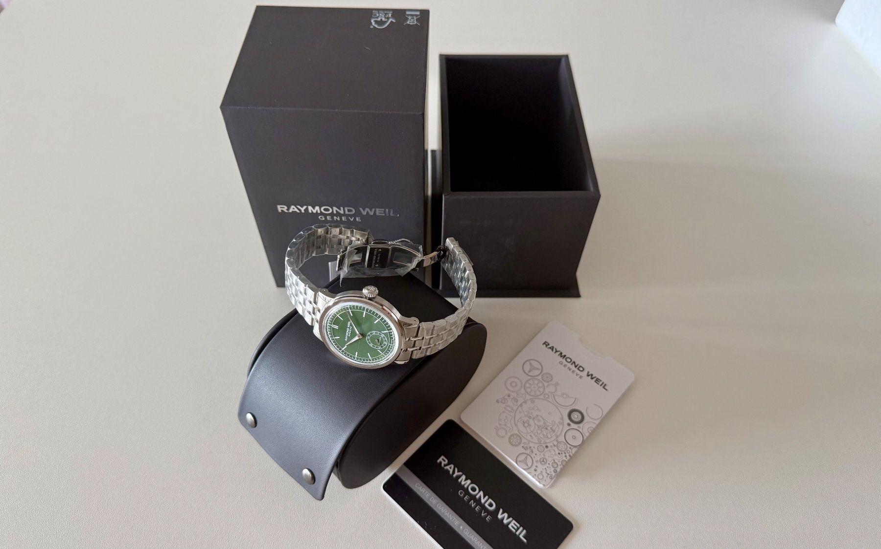 Raymond Weil Orologi: RAYMOND WEIL Millesime Petite Seconde Bleu Denim,Fullset2026 – Nuovo e nell'imballaggio originale da Le Mont-sur-Lausanne venduto da LycaGallery 8