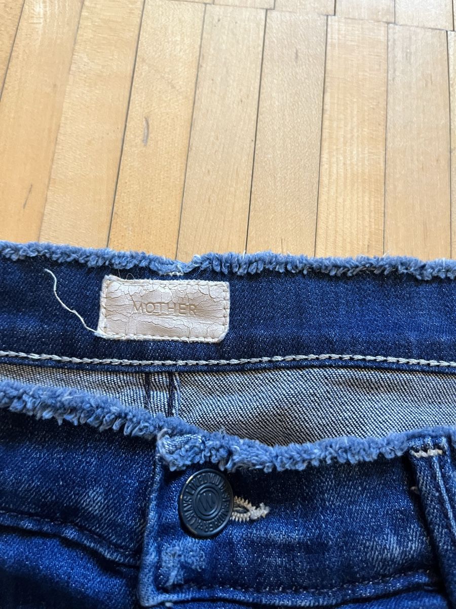 Jeans: Mother Jeans Gr.29, Frühlingslook mit destroyed Elementen – Usato da Wädenswil venduto da Gilmored83 1