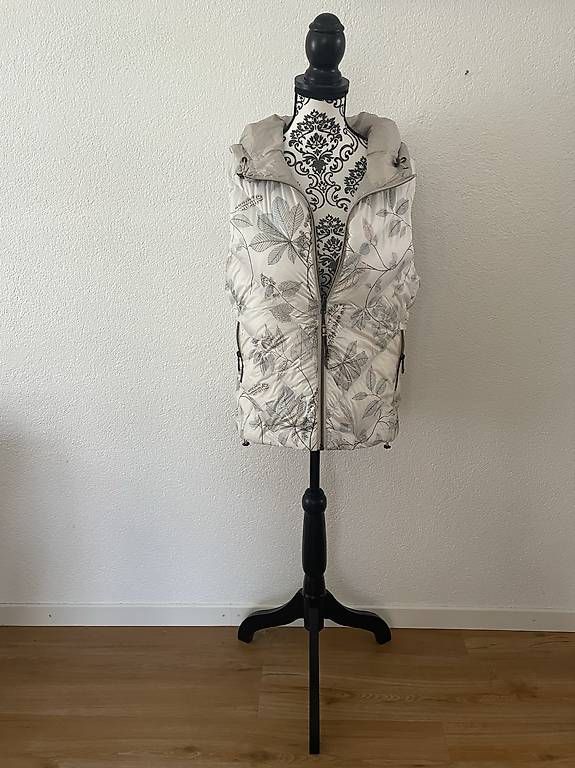 Gilet & Giacche senza maniche: Wunderschöne Weste von Nile - NEU – Nuovo e nell'imballaggio originale da Nänikon venduto da Susan_1