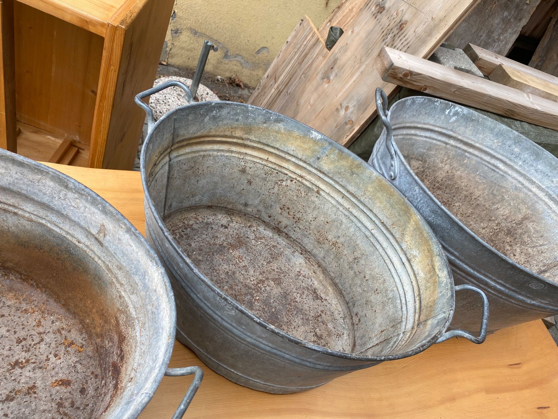 Autres décorations pour le jardin: Blechzuber – D'occasion à Lenk im Simmental par gwustu 1