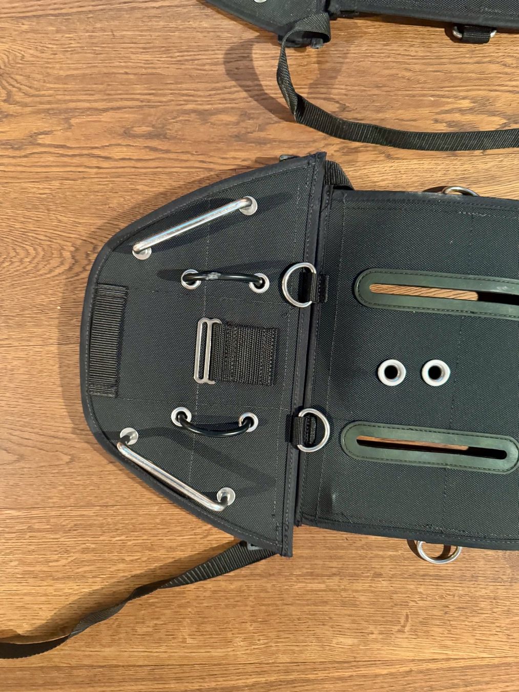 Mute per immersioni: OMS Sidemount Adapter / Buttplate für Backplate-System – Usato da Zollikerberg venduto da kletterbar 3