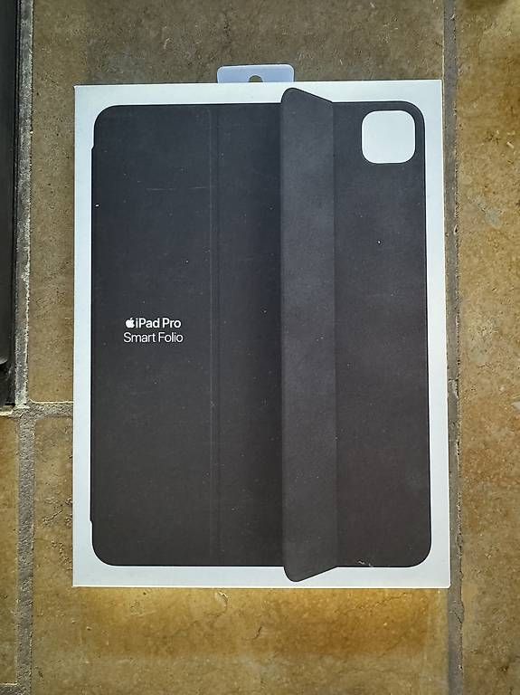 Covers & Taschen: Apple iPad Pro 11 Smart Folio  – Gebraucht aus Oberlunkhofen von nem_7cbf