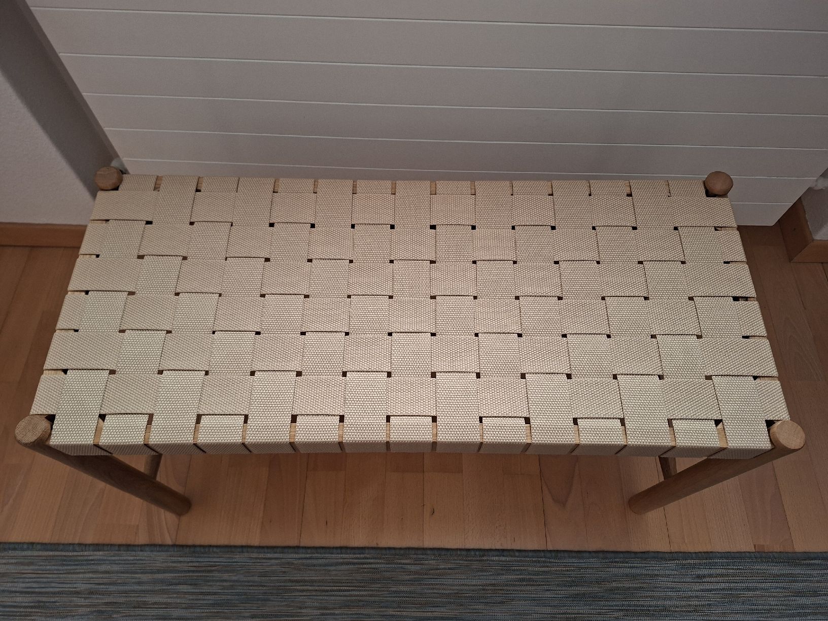 Panchine: Schicke Sitzbank/Hocker mit Flechtmuster, Holzgestell – Nuovo (secondo la descrizione) da St. Gallen venduto da Anna651 1