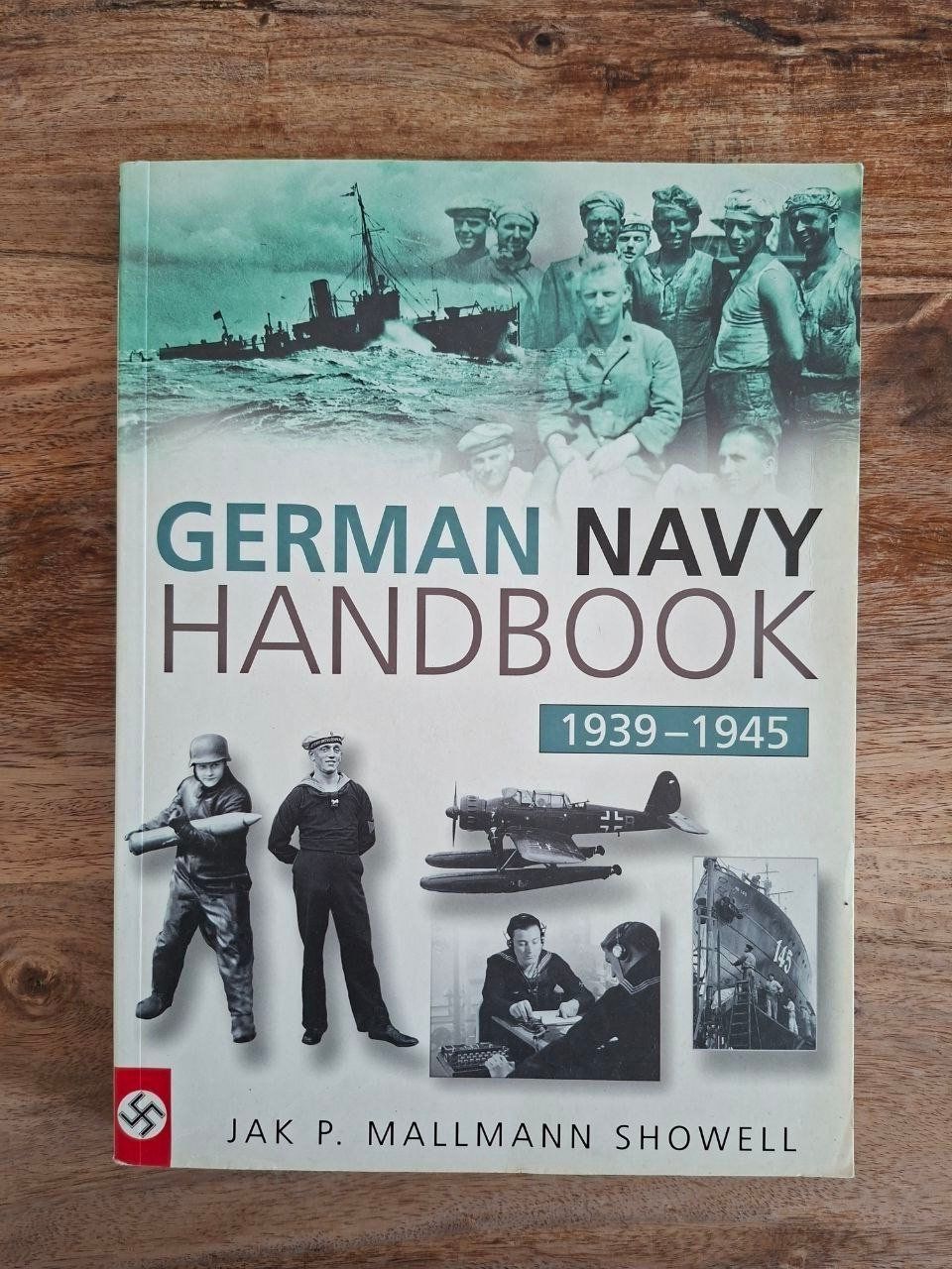 Libri: Buch German Navy Handbook 1939 - 1945 – Usato da Männedorf venduto da 12_Angry_Doughnuts