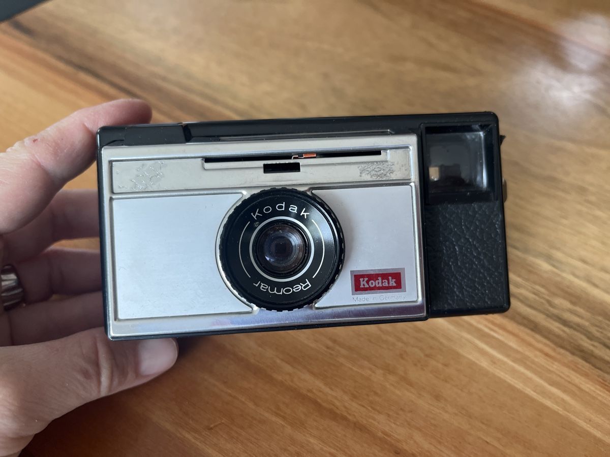 Kodak Fotocamera: Fotokamera analog Kodak antik – Usato da Sargans venduto da Pacor 4