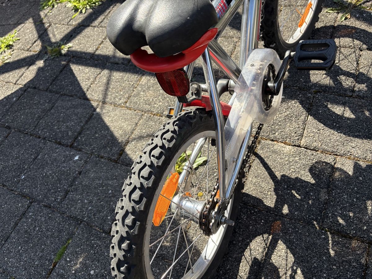 Crosswave Velos: 16 zoll Crosswave Kinderfahrrad, guter Zustand, abholbereit! – Gebraucht aus Sevelen von gsandax 3