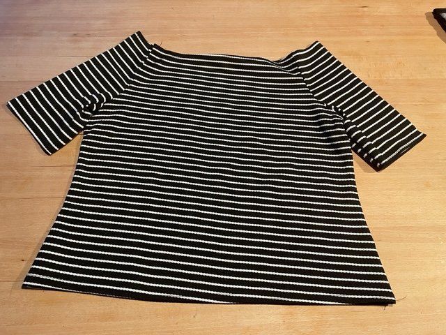 T-Shirts: T-shirt Gr. L/XL – Gebraucht aus St.Gallen von NOVEMBER01