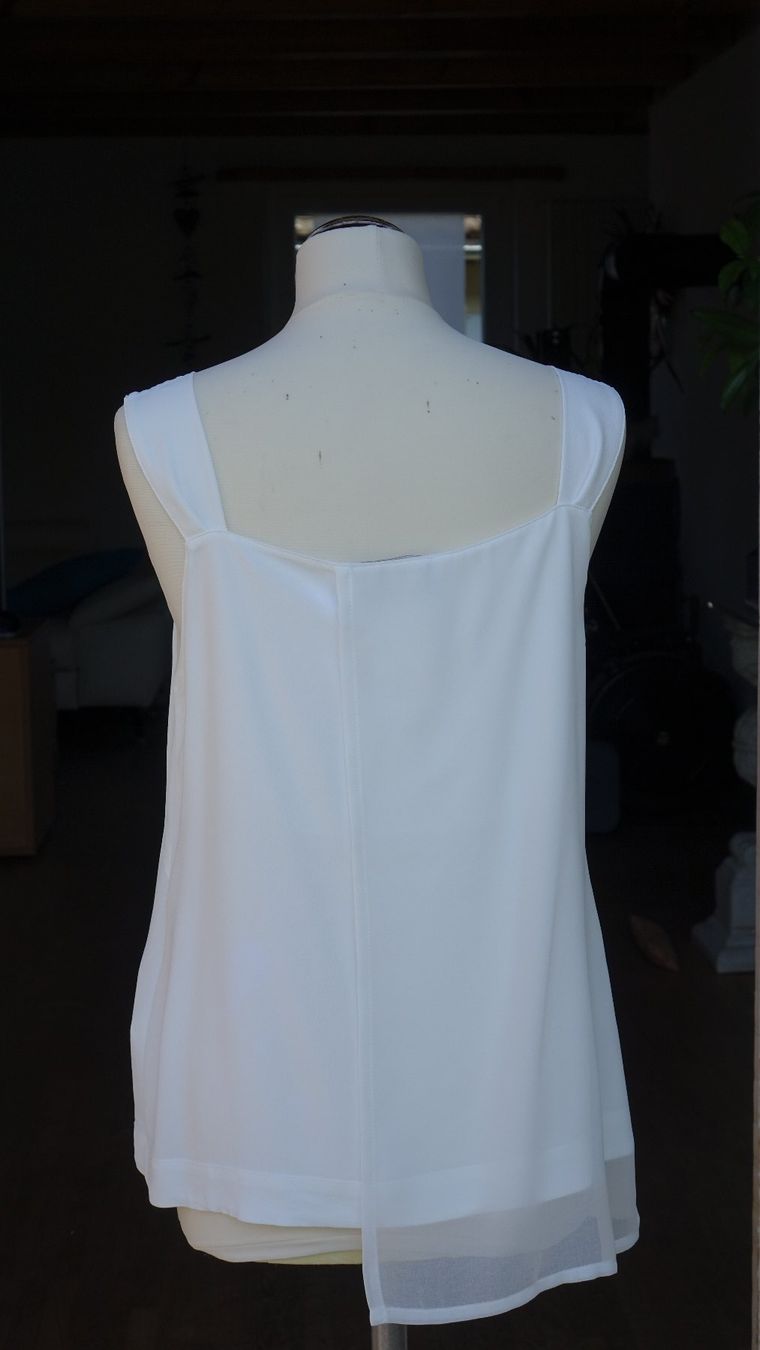 Elisa Cavaletti Top: Weisse, elegantes Top von Elisa Cavaletti – Nuovo (secondo la descrizione) da Ellikon a d Thur venduto da Solei7 2