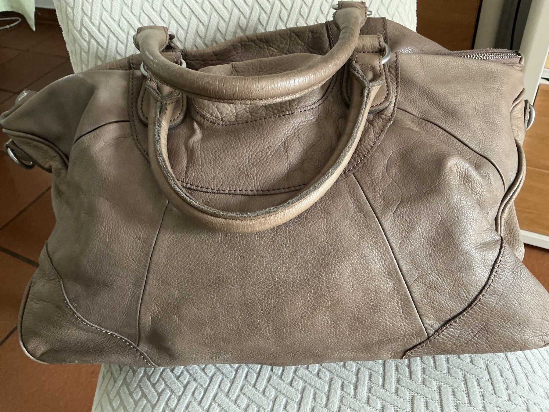 Liebeskind Taschen für Damen: Liebeskind grosse  Tasche Leder beige – Gebraucht aus Wettingen von Andres54 2