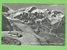 Sustenstrasse mit Steingletscher (Oldtimer Cabrio-Postauto)