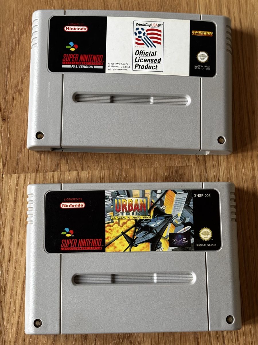 Nintendo Giochi: SNES Bundle Urban Strike + World Cup USA 94 – Usato da Schüpfheim venduto da Flashbang3250