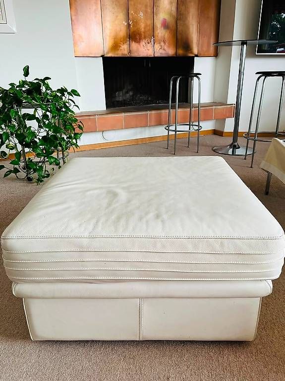 Divani: Weisse Ledermöbel  Sofa, Sessel & Hocker  CHF 200. – Usato da Uetikon am see venduto da InfiCa 1