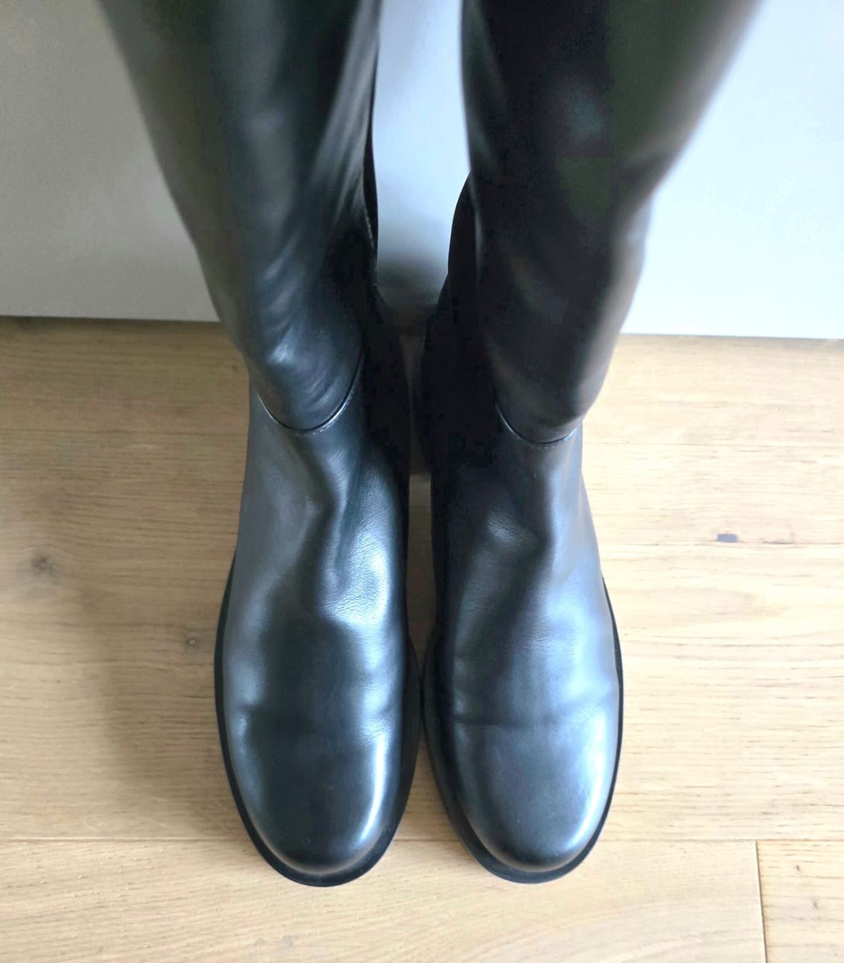 Stuart Weitzman Scarpe da donna: Stuart Weitzman 5050 BOLD LOGO BOOT Gr. 39 - neuwertig – Nuovo (secondo la descrizione) da Weinfelden venduto da Caro_rue 6