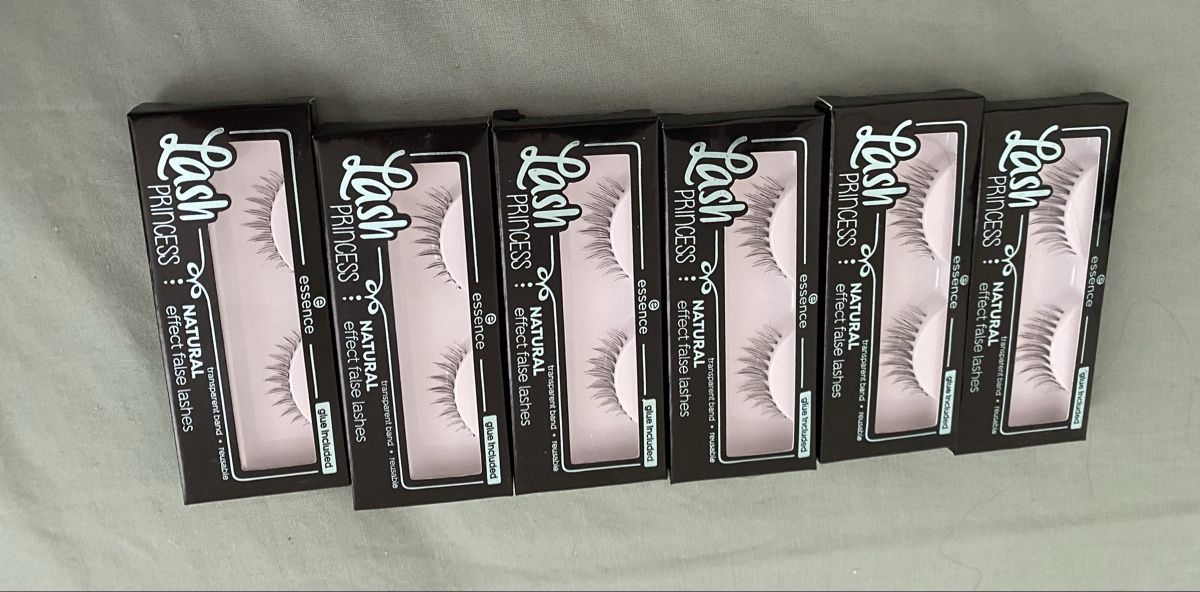 Make-up: Natural effect lashes 7 packs – Neu und originalverpackt aus Zürich von isa_m7cn