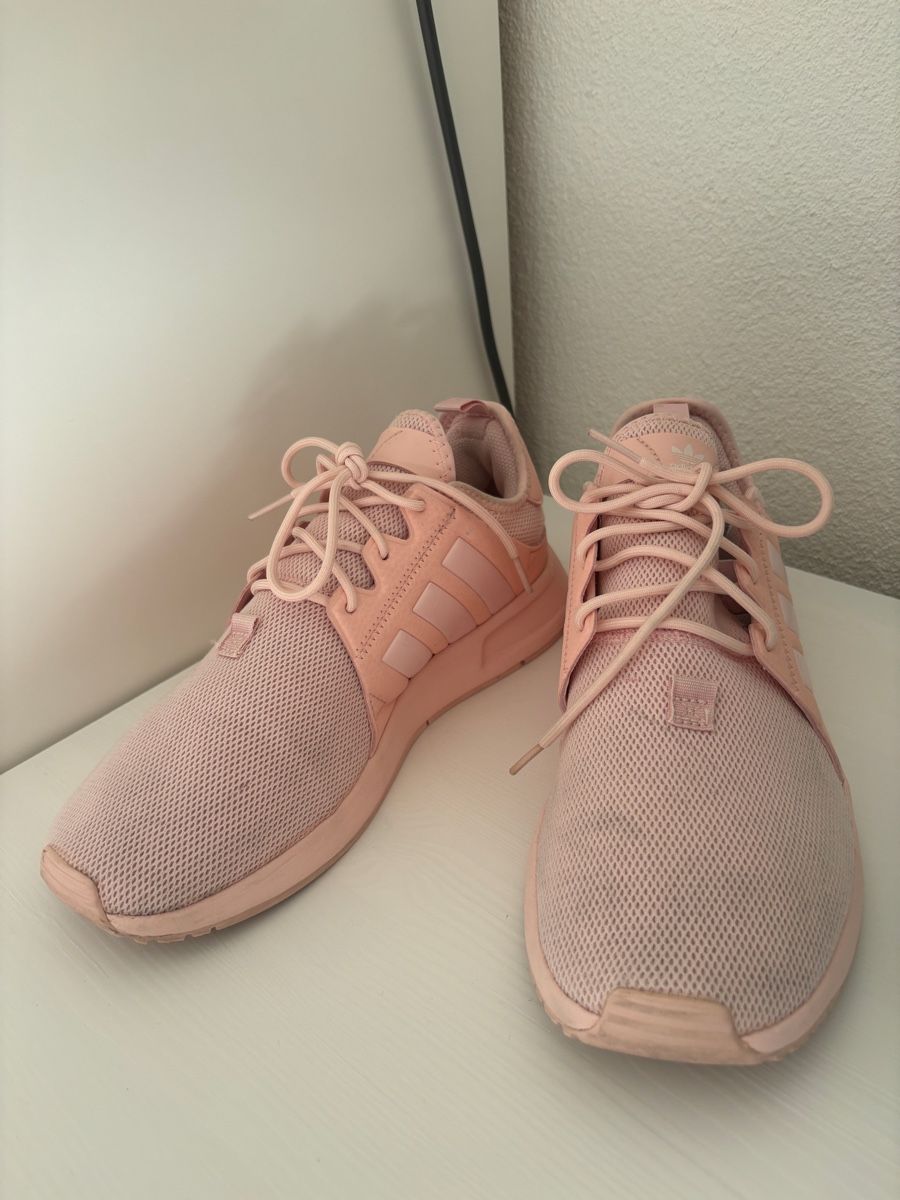 Adidas Damenschuhe: Adidas Sneakers Rosa Grösse 40 – Gebraucht aus Bern von Janina.Leandra