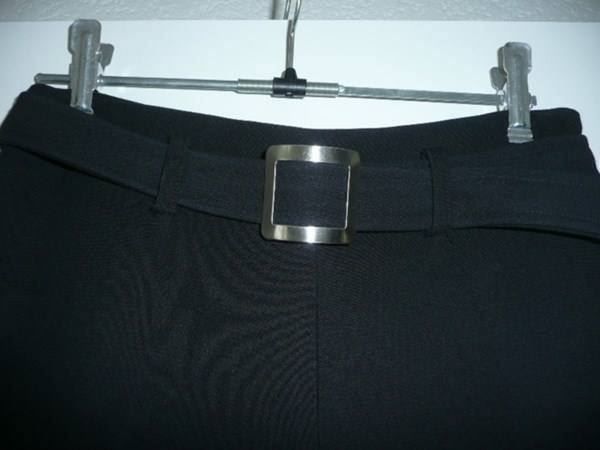 Kookai Pantaloni: Schöne Hose von Kookai mit Gürtel – Nuovo (secondo la descrizione) da Baar venduto da negombo 2