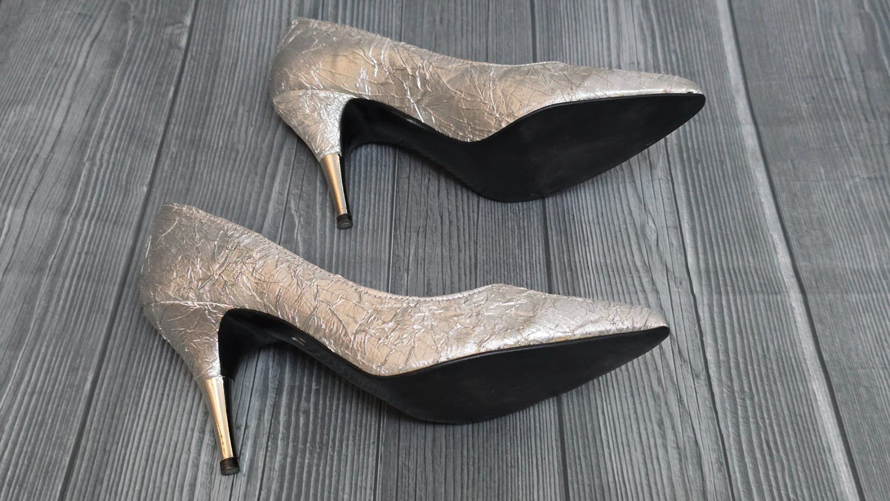 Scarpe da donna: Bata Pumps - 37 - Silber / Metallic – Usato da Thalwil venduto da VitaMini 3