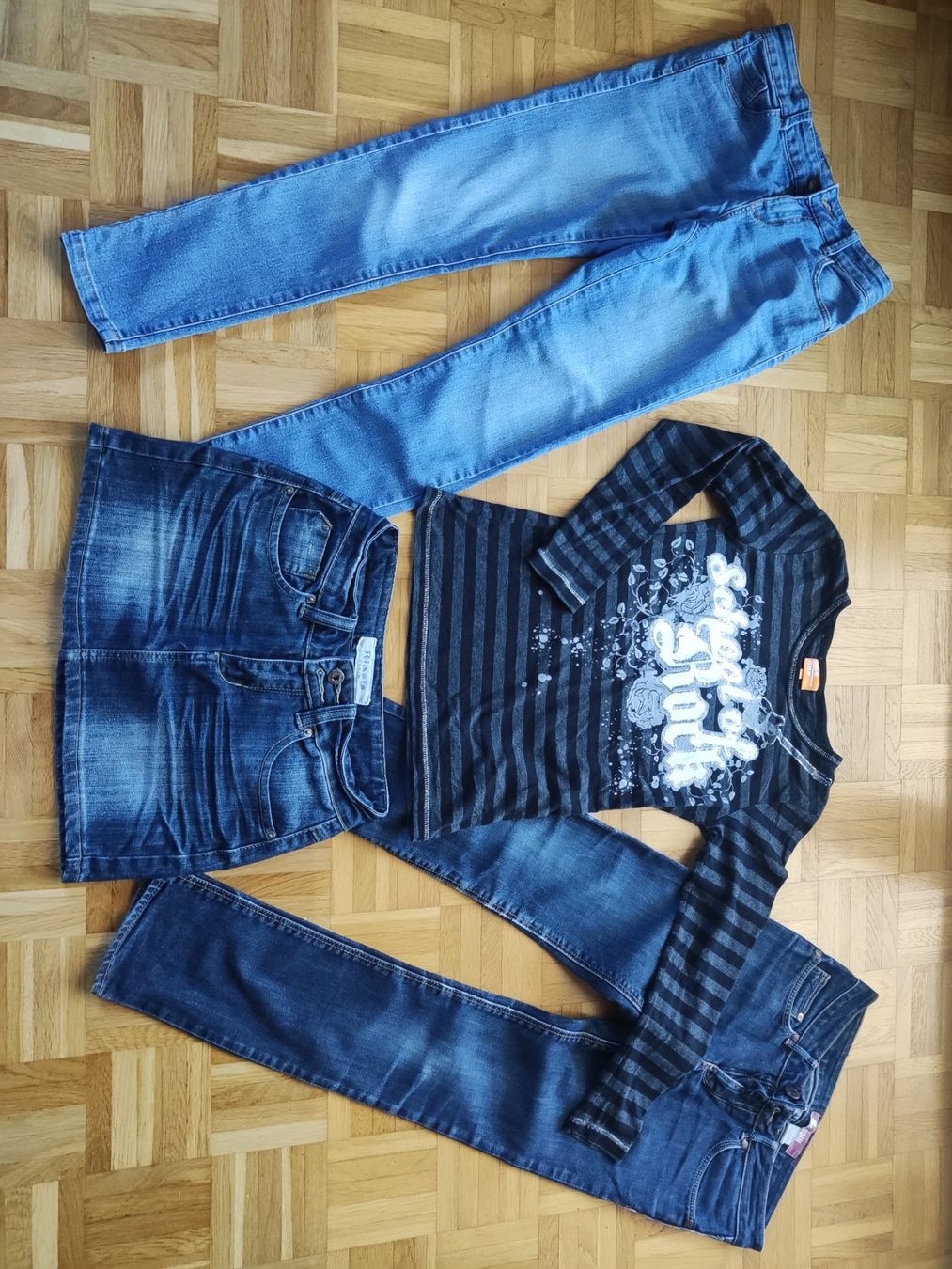 Lotti & Set di vestiti: Mädchen Sweatshirt und Bluejeans 152 – Usato da Kriens venduto da rinzmann 3