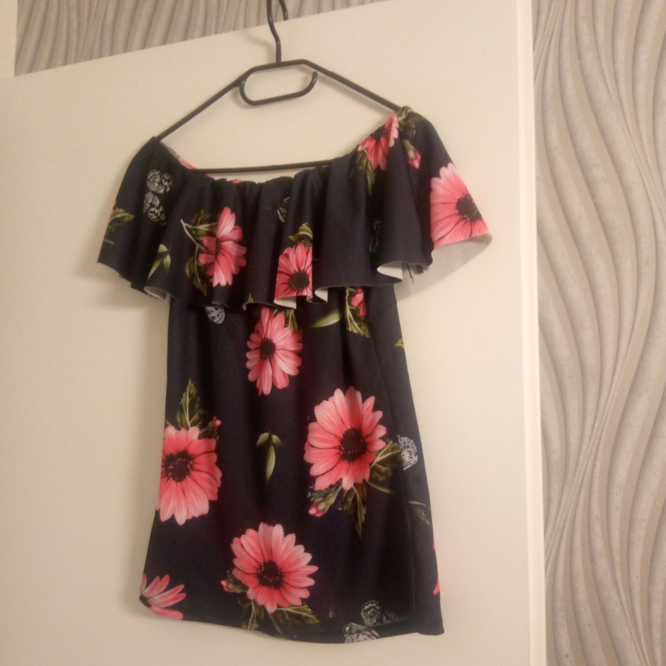 Top: Haut femme S – Nuovo (secondo la descrizione) da Colombier NE venduto da Ladym3