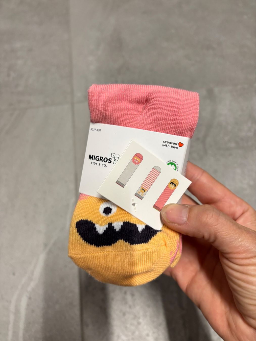 Chaussettes enfants: Chaussettes neuf 27 - 30 – Neuf (Voir description) à Salvenach par gwenwywar