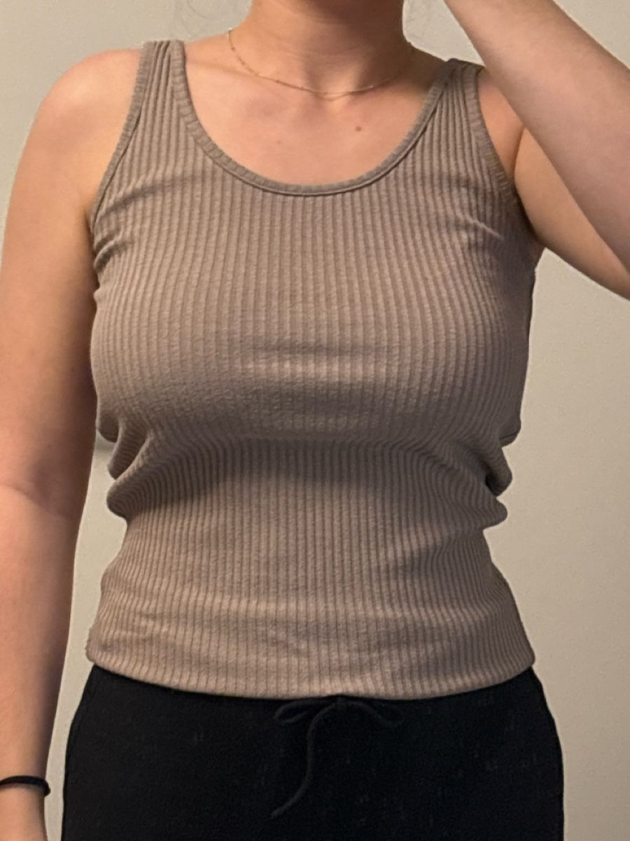 H&M Top: Tanktop gerippt H&M M 38 – Usato da Sarnen venduto da leonie.vera 1
