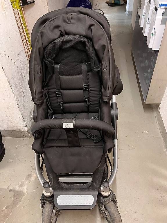 Carrozzine: Kinderwagen Teutonia Cosmo – Usato da Zürich venduto da Azzurro6 3