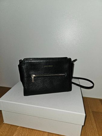Coccinelle Leder-Umhängetasche schwarz mit Frontfach
