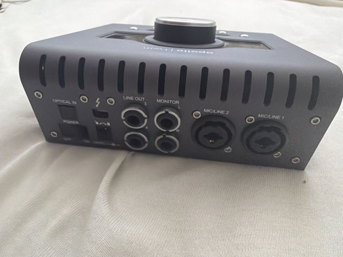 Universal Audio Equipement studio: Universal Audio Apollo Twin Interface audio  – Neuf (Voir description) à meyrin par aar_g8xm 2