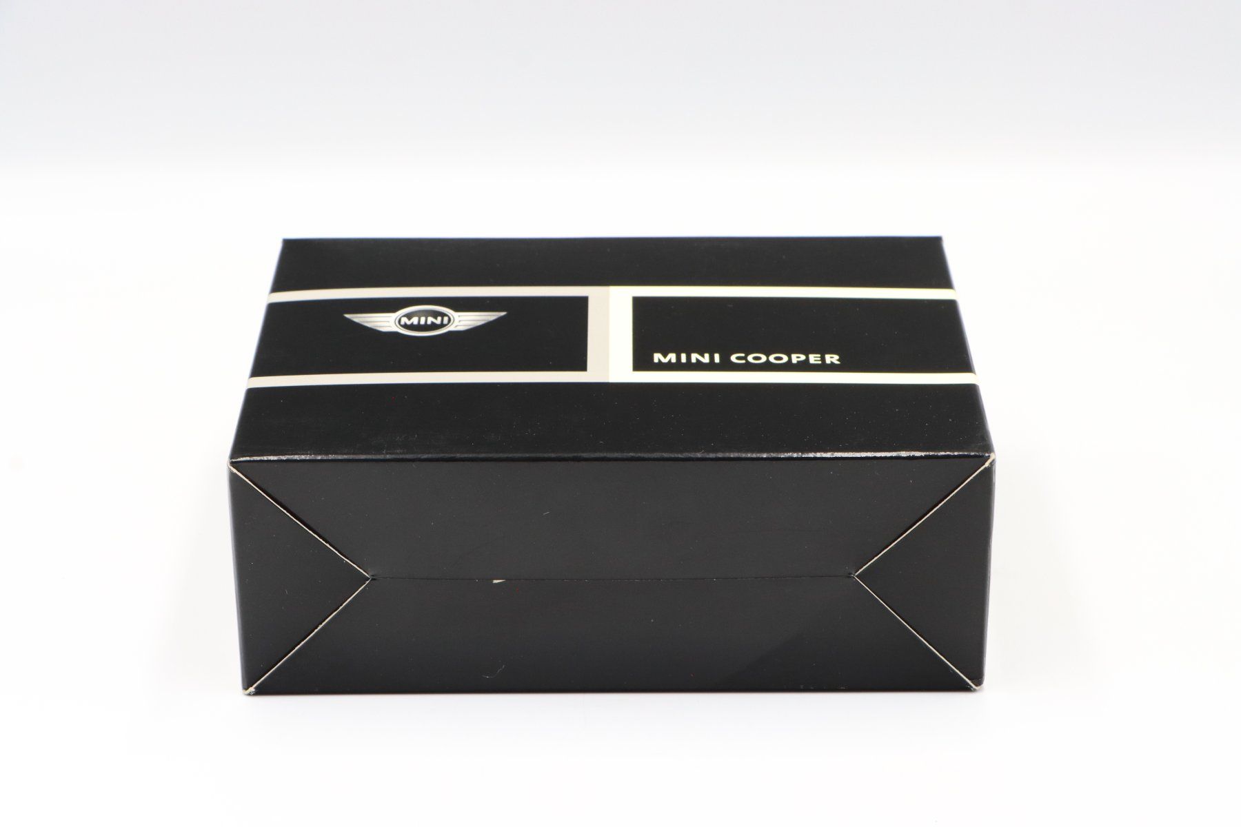 Modellini d'auto: Mini Cooper 2001 1:43 Minichamps – Nuovo e nell'imballaggio originale da Bühl b.Aarberg venduto da modelldiecast 1