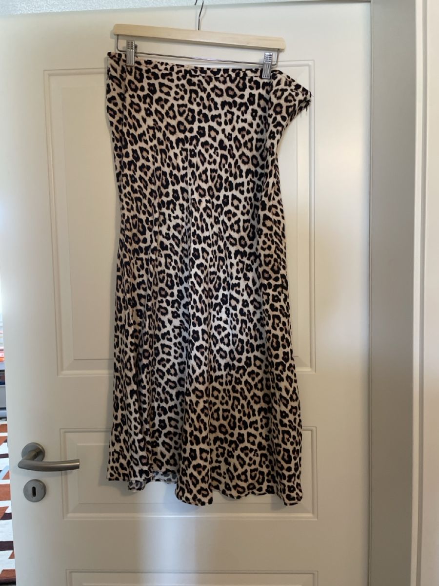 H&M Gonne: Jupe Léopard Mama, Taille L-XL, comme neuve! – Usato da Forel (Lavaux) venduto da vuf_rdl9