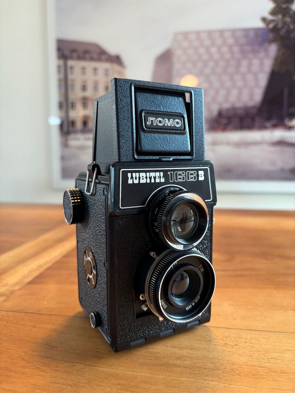 Lomo Fotocamera: Lomo Lubitel 166B 6x6 Mittelformat TLR – Usato da Bern venduto da benzofat