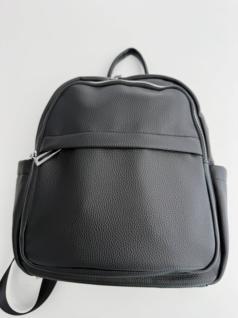 Zaini: Rucksack Schwarz, Kunstleder Schwarz, mittlere Grösse, NEU – Nuovo (secondo la descrizione) da Unterengstringen venduto da Tnovus 2