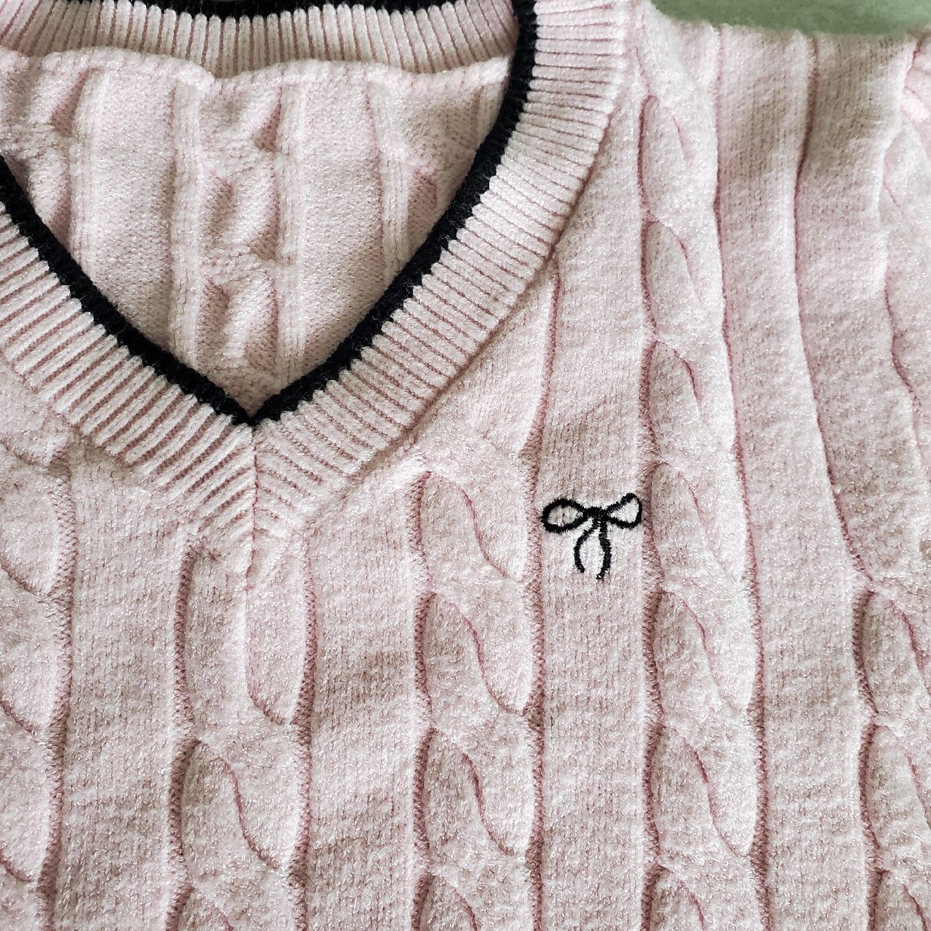 Maglioni & Felpe: kurzer Pullover Gr. L (eher M) – Usato da Engelburg venduto da Pascel 1