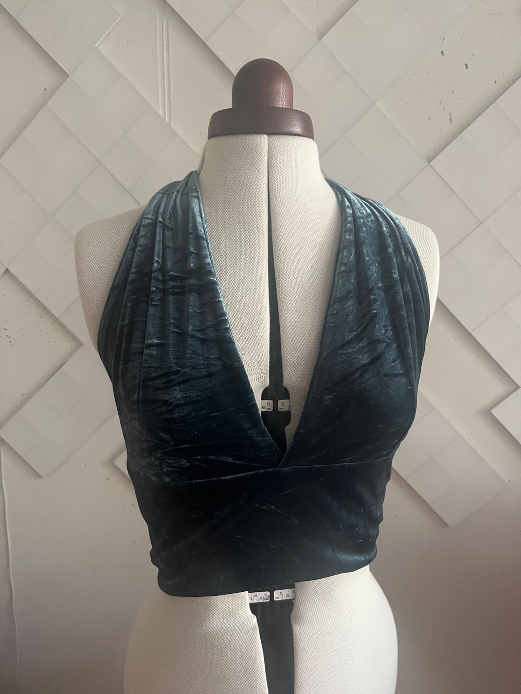 Tops: Damen Top Rework Samt – Gebraucht aus Bern von noe_dv8j