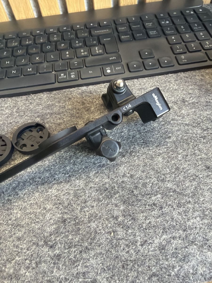 Insta360 Action Cam: Insta 360 camera bike mount – Nuovo (secondo la descrizione) da Mont-sur-Lausanne venduto da sashwindow 1