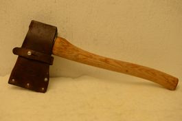 Beil /Axt Schweizer Armee mit Leder Klingenschutz