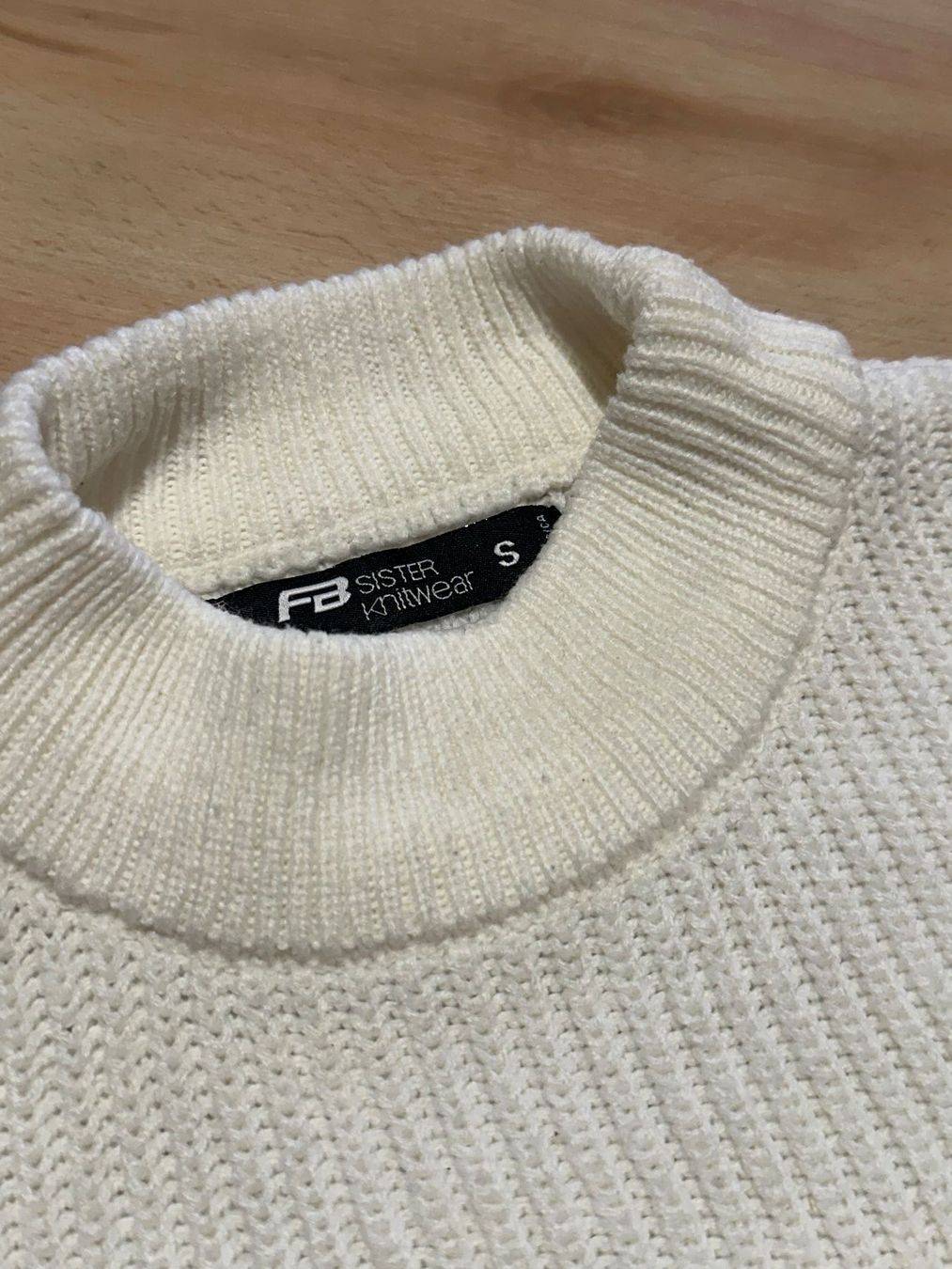 Maglioni & Felpe: Strickpullover FB Sister weiss Grösse S – Usato da Berg SG venduto da ES78 1