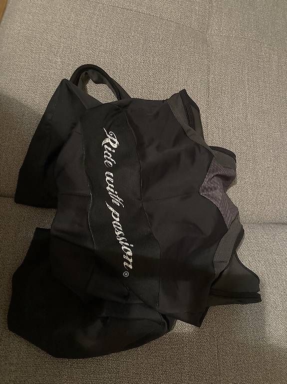 Leibchen & Hosen: Cuore Velo bib XL – Gebraucht aus Greppen von chr_22d9 1