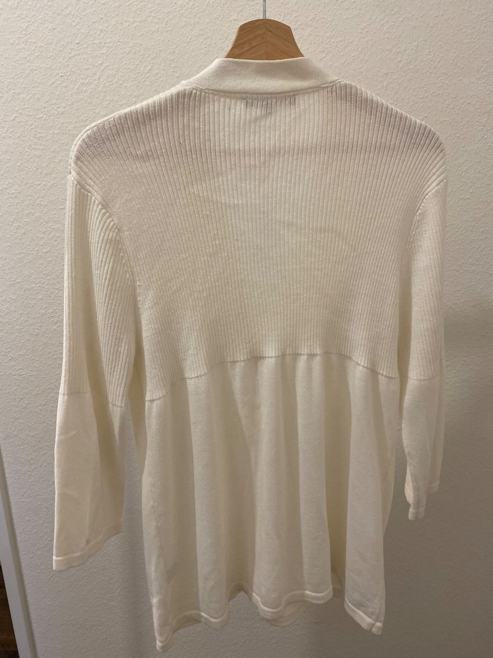 Jacken: Adagio Strickjacke weiss Gr. 46 – Gebraucht aus Pratteln von a23_j2gs 3