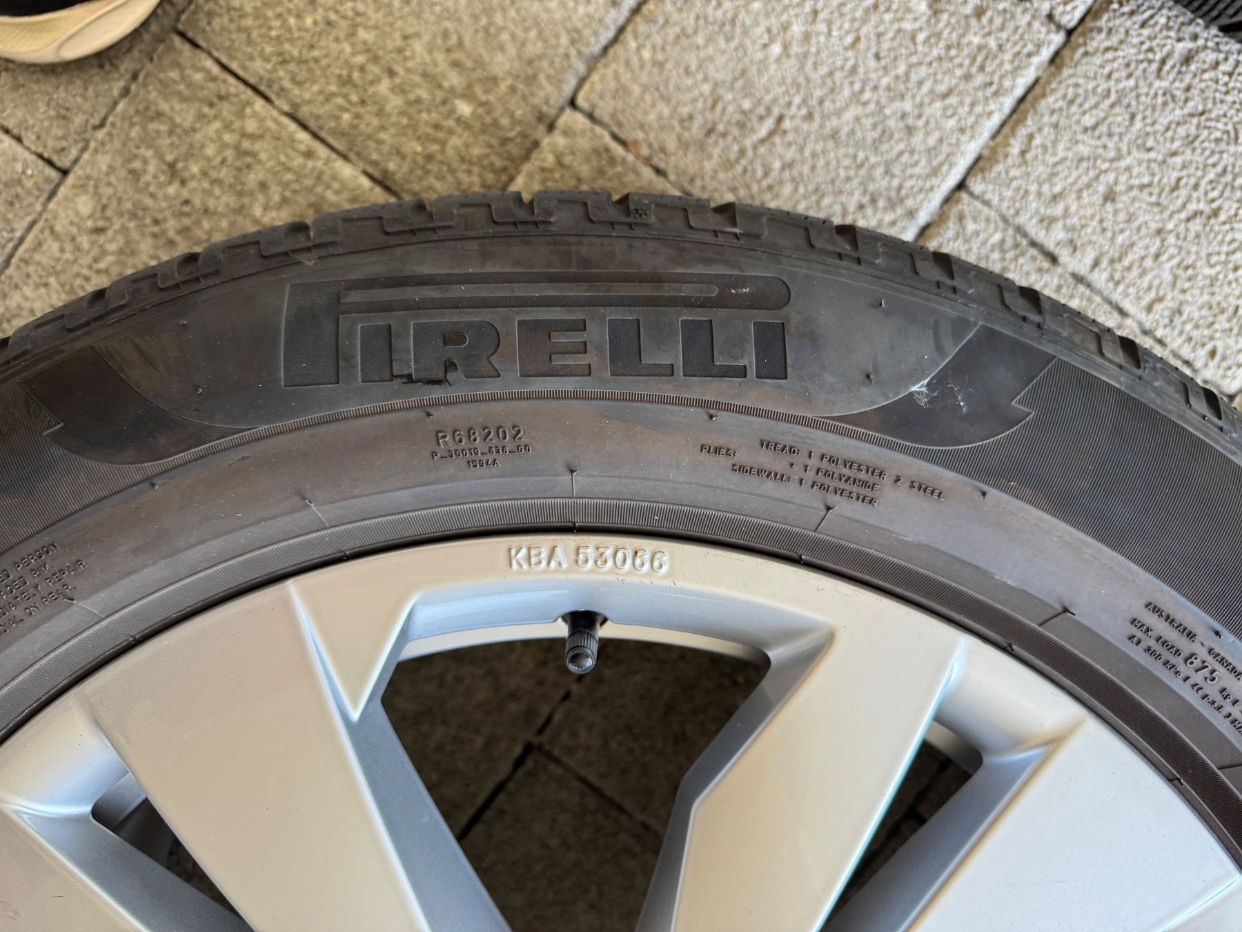 Volkswagen Pneumatici & Ruote complete: VW ID.4 GTX / Audi E-Tron Q4  Winteräder – Usato da Oftringen venduto da Monie4life 5