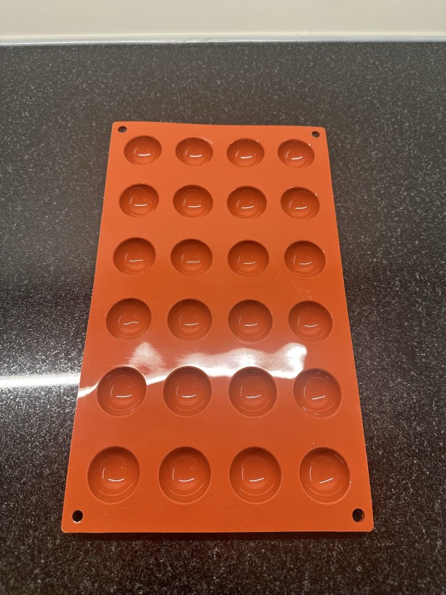 Silikomart Teglie da forno: 2x Silikomart - Silikonbackform Halbkugel – Nuovo (secondo la descrizione) da Wangen SZ venduto da Jaay_Sky 4