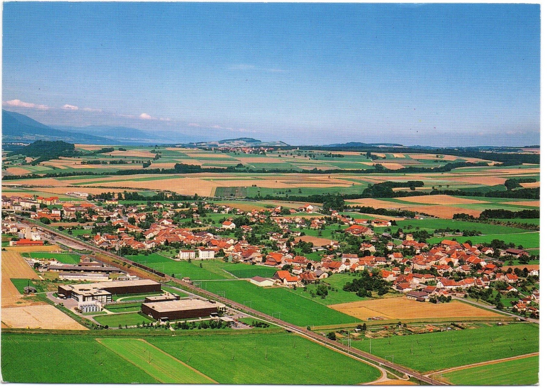 Cartoline postali: CHAVORNAY Vue générale – Usato da Jona venduto da philajona