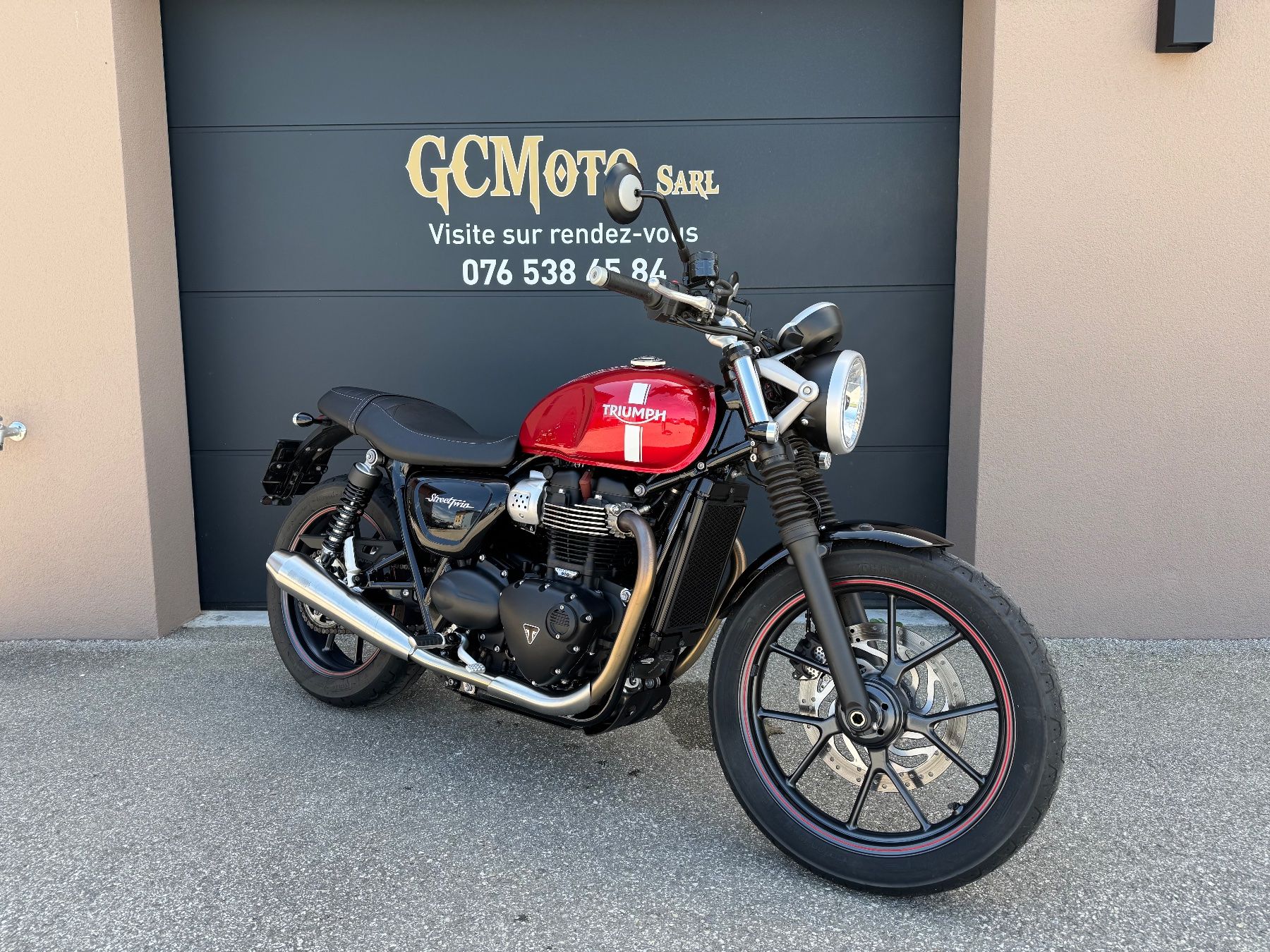 Triumph Strada: Triumph Street Twin 900 – Usato da Echallens venduto da HD90 1