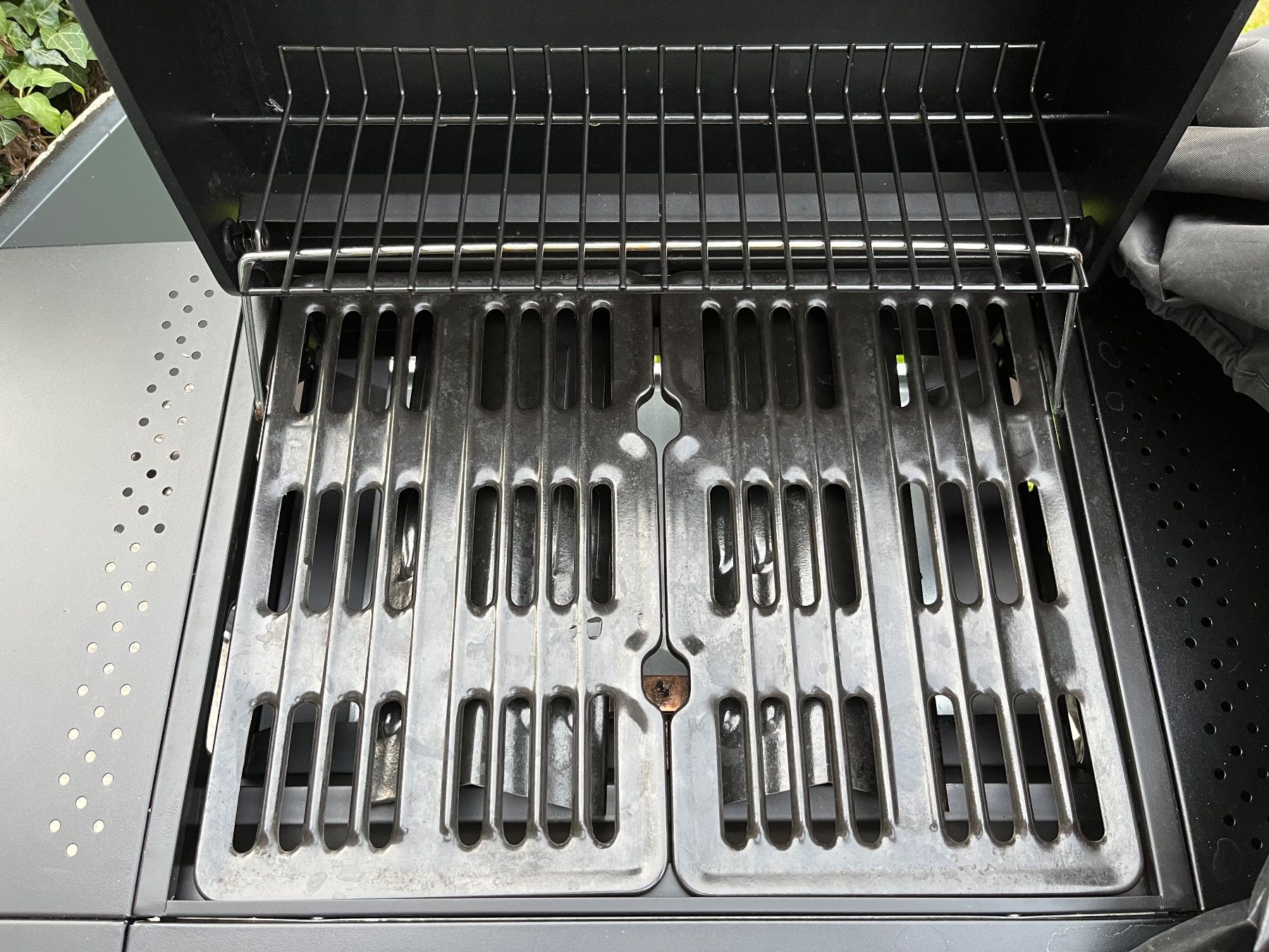 Grills: Gasgrill schwarz mit Gasflasche – Neu (gemäss Beschreibung) aus Regensdorf von Marzipan85 3