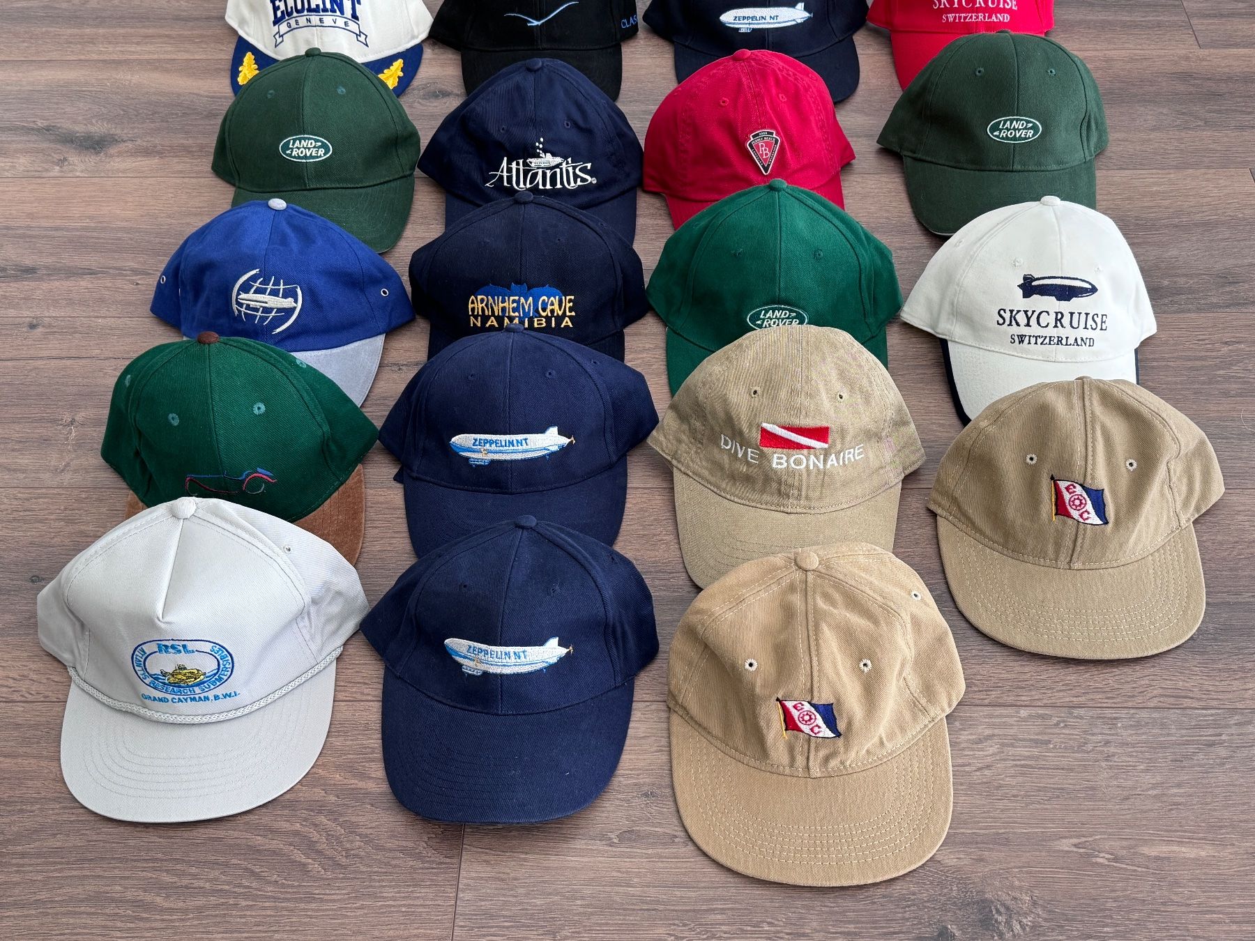 Hüte, Mützen & Caps: Lot de caquettes homme – Gebraucht aus Genève von New-York12 3