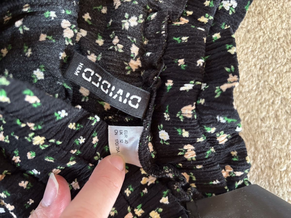 Pantaloni: Kurze Stoffhosen – Usato da Eggersriet venduto da car_w5cl 1