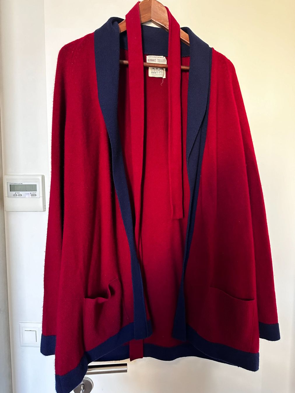Jacken: Cardigan Bonwit Teller - Vintage – Gebraucht aus Lugano von LudovicoSwiss